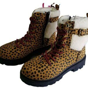 Krazy Kicks Girls size 2 M Boots Cheetah Camelia Lace Up Zip Side Winter Shoes